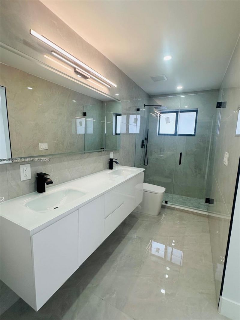 11870 SW 5th St, Unit 1, Miami, FL 33184 Photo