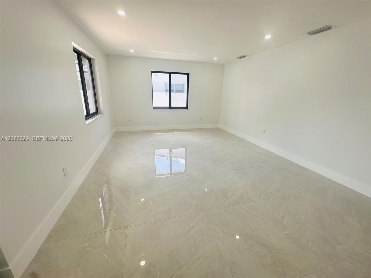 11870 SW 5th St, Unit 1, Miami, FL 33184 Photo