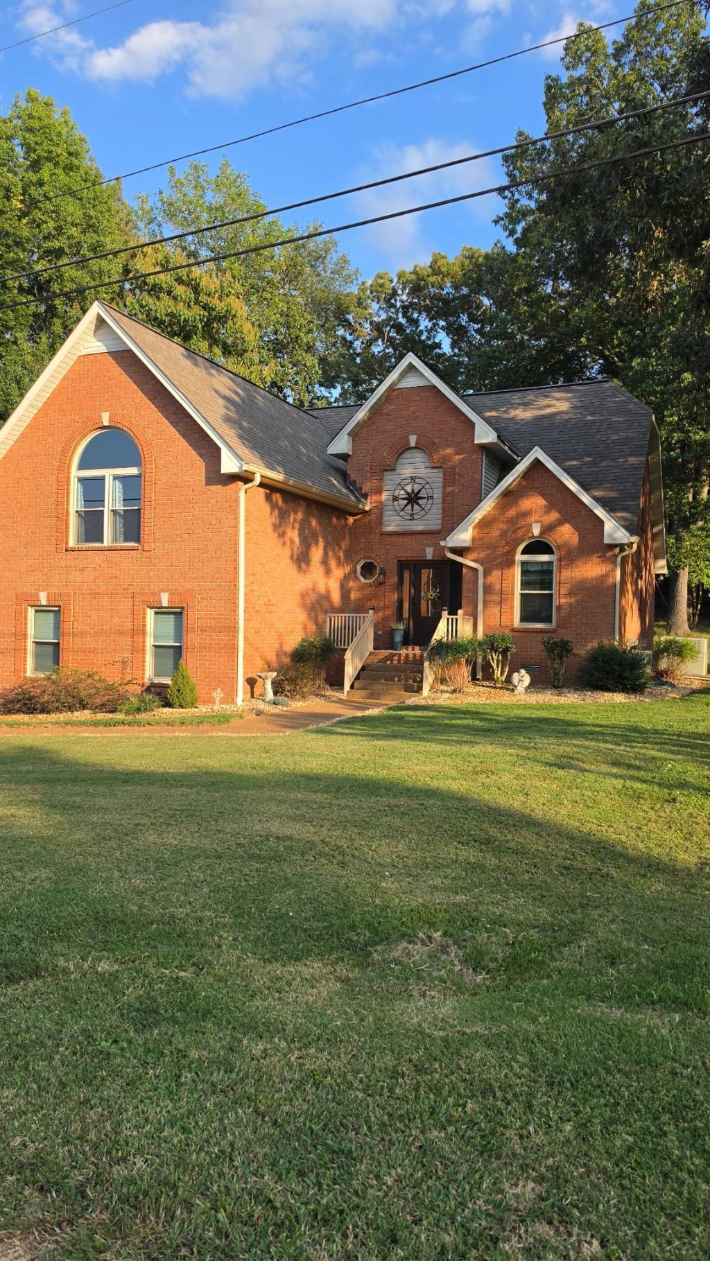 215 S Aztec Dr, White House, TN 37188 Main Photo