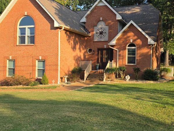 215 S Aztec Dr , White House, TN 37188