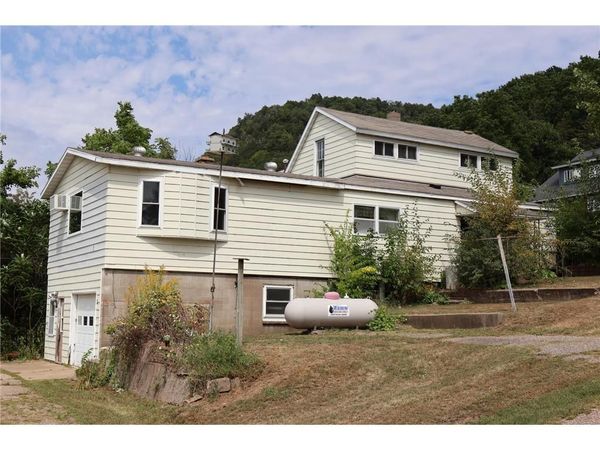 100 N 2nd Street, Alma, WI 54610