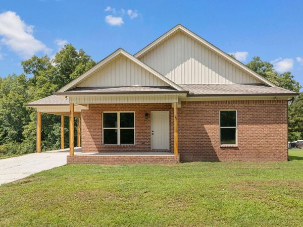 84 White Oak Way, Rogersville, AL 35652