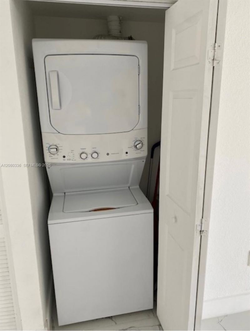 816 NW 11th St, Unit 902, Miami, FL 33136 Photo