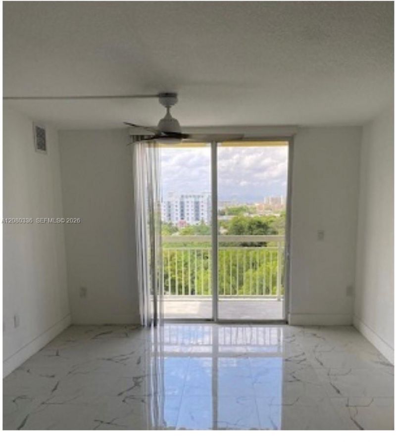 816 NW 11th St, Unit 902, Miami, FL 33136 Photo