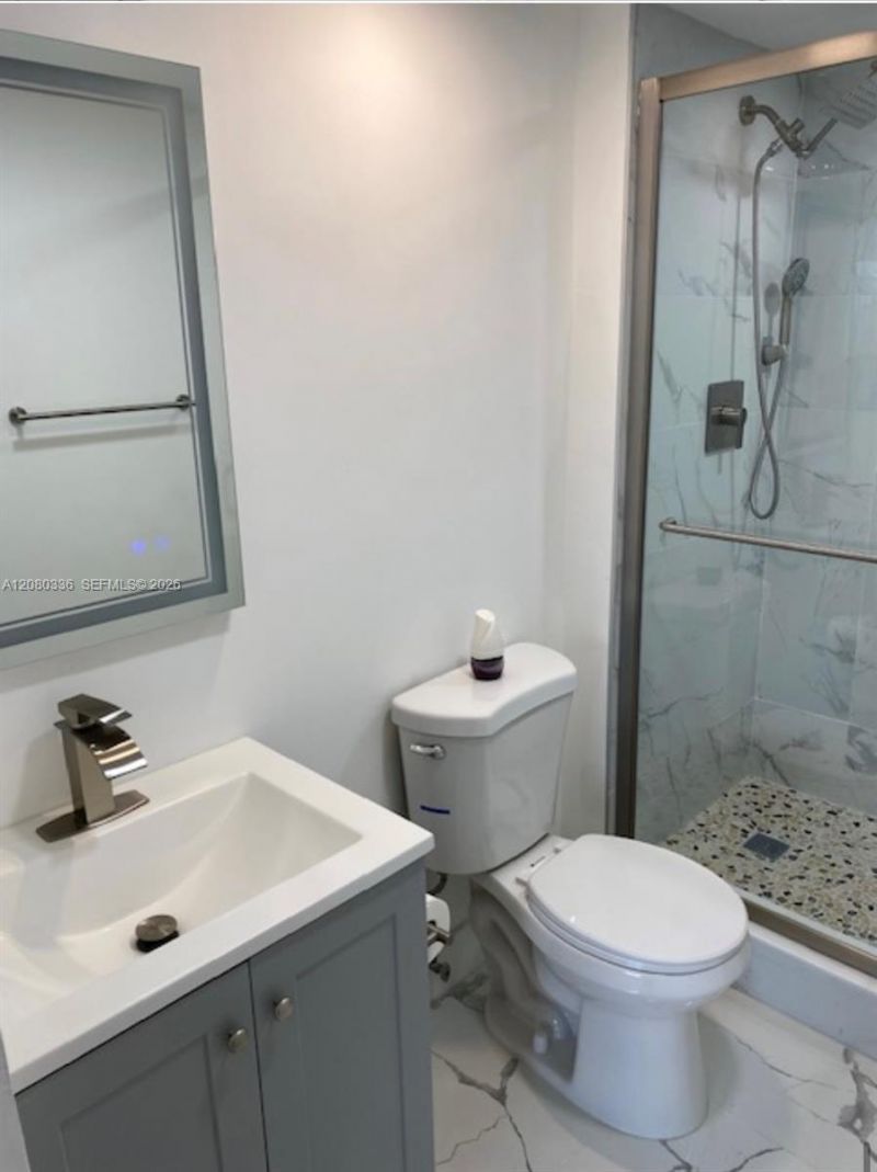 816 NW 11th St, Unit 902, Miami, FL 33136 Photo
