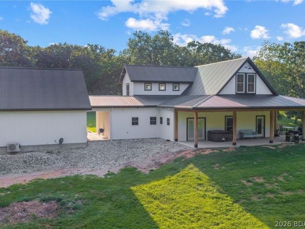 56 Midway Road , Eldon, MO 65026