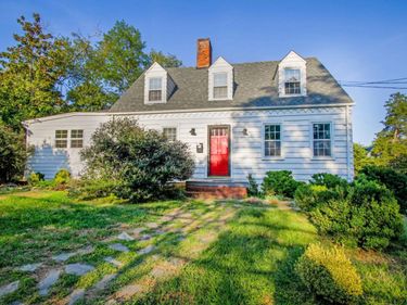 1054 Rivermont Terrace, Lynchburg, VA 24503