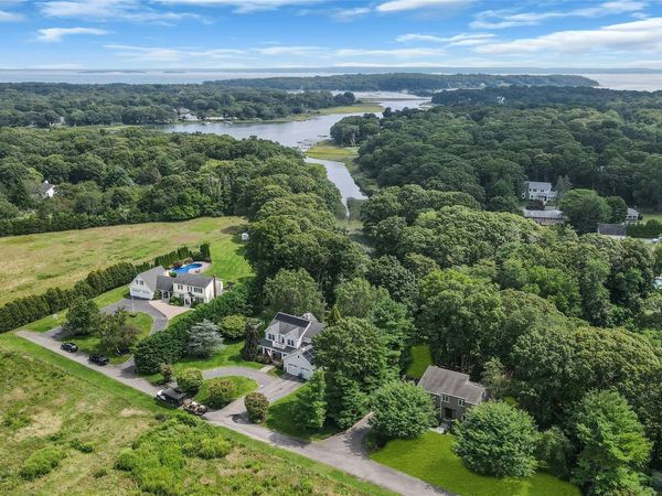 1541 Stillwater Avenue, Cutchogue, NY 11935