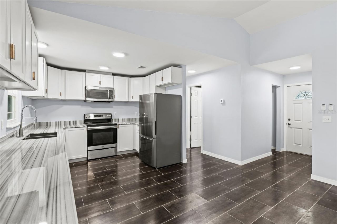 6617 Mauna Loa Boulevard, Sarasota, FL 34241 Photo