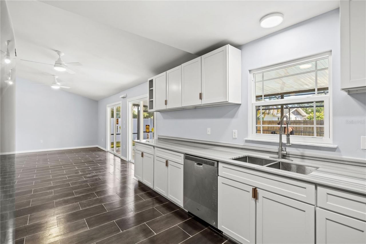 6617 Mauna Loa Boulevard, Sarasota, FL 34241 Photo