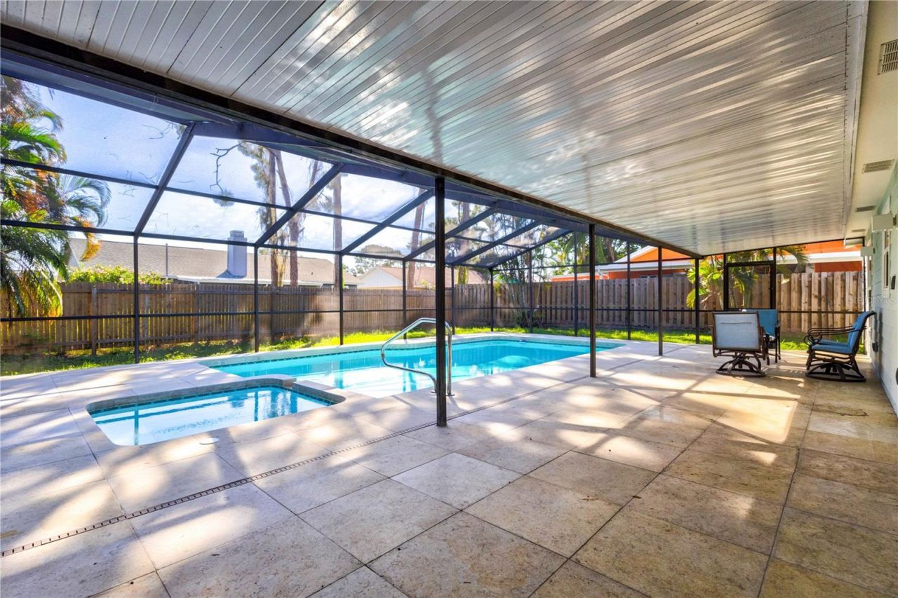 6617 Mauna Loa Boulevard, Sarasota, FL 34241 Photo