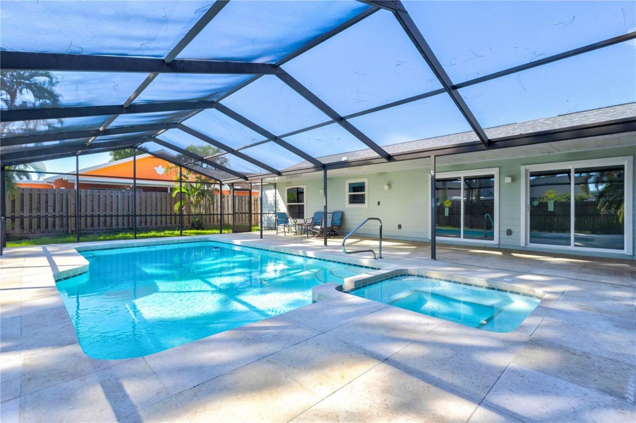 6617 Mauna Loa Boulevard, Sarasota, FL 34241 Photo