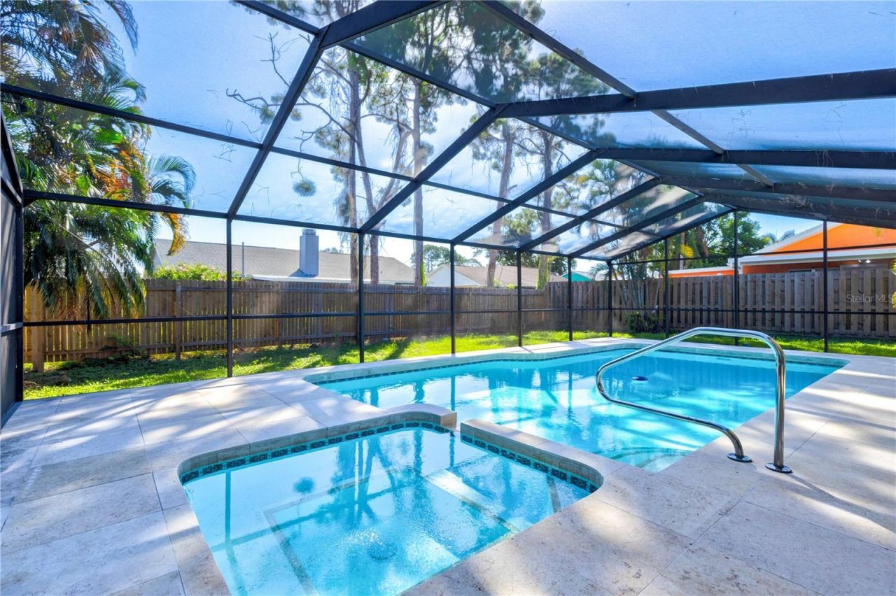 6617 Mauna Loa Boulevard, Sarasota, FL 34241 Photo
