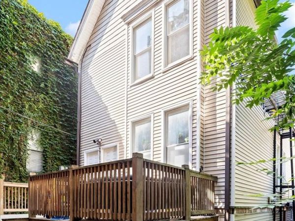 644 W Briar Place , Unit 2R, Chicago, IL 60657