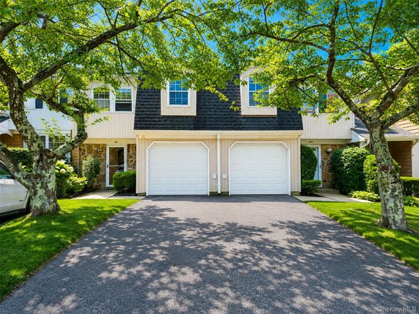 151 The Knoll , Syosset, NY 11791