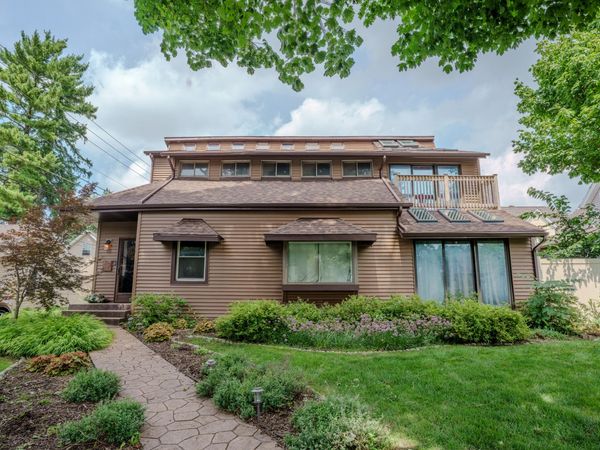 405 E Chicago Street, Valparaiso, IN 46383