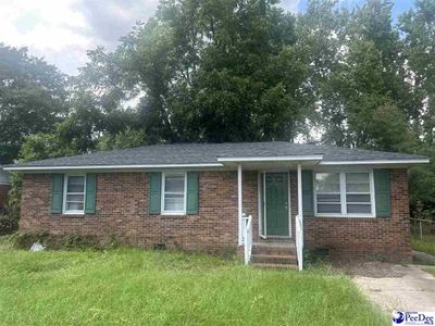 512 W Palm Circle, Lake City, SC 29560