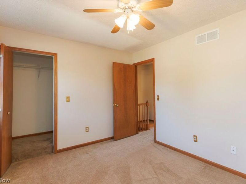 125 Queen Anne Circle, Elyria, OH 44035 Photo 20