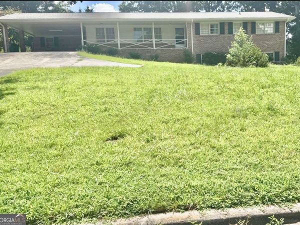 2027 Kensington High Street SW, Lilburn, GA 30047