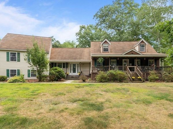 133 Killiney Woods, Millville, MA 01529