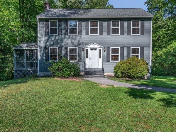 19 Appaloosa Drive, Methuen, MA 01844