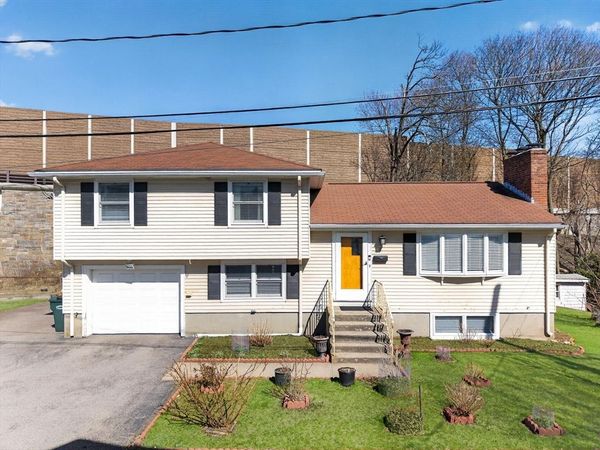 4 River Park St, Needham, MA 02494