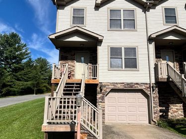 400 Olympic Lane, Fairmont, WV 26554