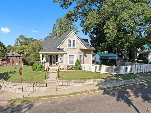 615 Grigg Street, Greenville, IL 62246