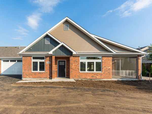 76 Kloe Lane , Unit 76, Sycamore, IL 60178
