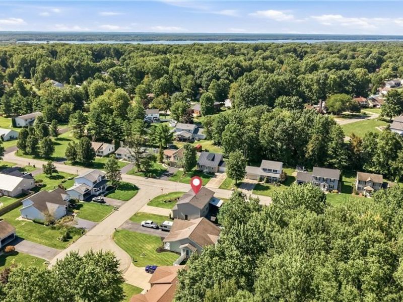 100 Laura Lane, Cortland, OH 44410 Photo 10