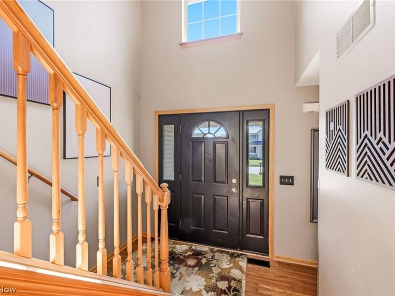 100 Laura Lane, Cortland, OH 44410 Photo 12