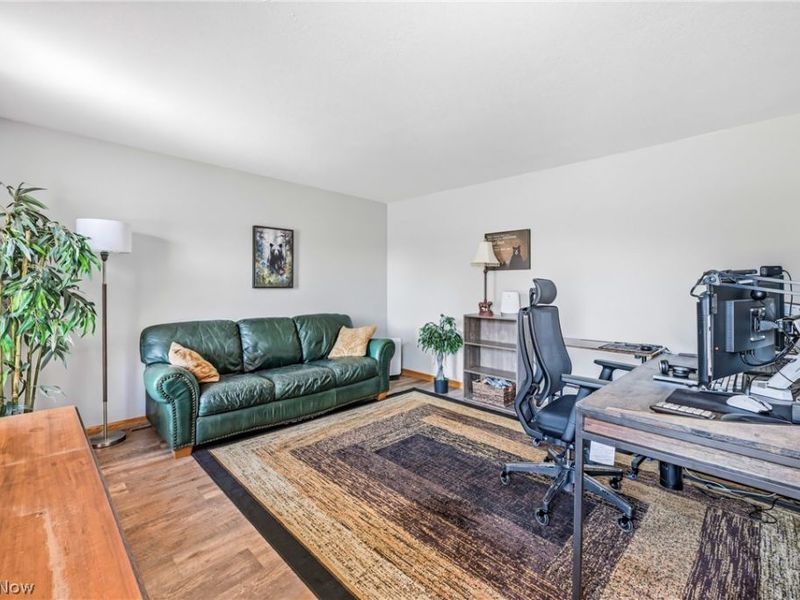100 Laura Lane, Cortland, OH 44410 Photo 13