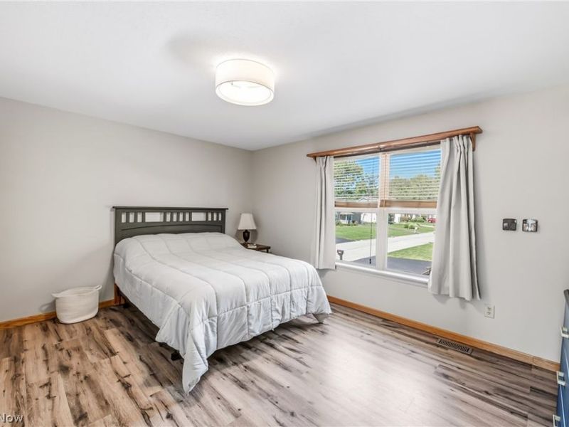 100 Laura Lane, Cortland, OH 44410 Photo 32