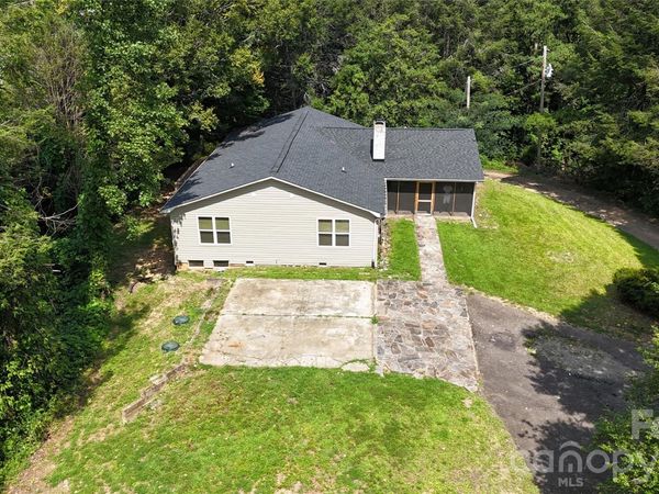182 US 221 Business Extension N, Unit 3, Marion, NC 28752