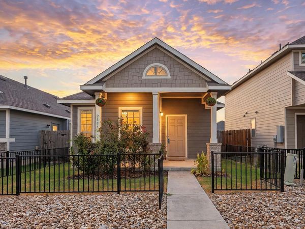 2805 Seneca PATH , Unit 31, Leander, TX 78641