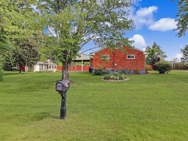 17400 LIVINGSTON ROAD , ACCOKEEK, MD 20607