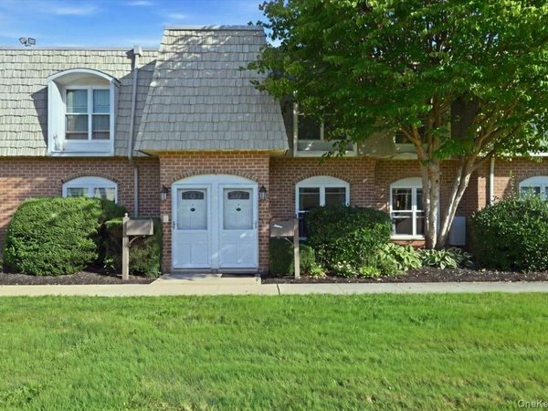 175 Main Avenue , Unit 167, Wheatley Heights, NY 11798