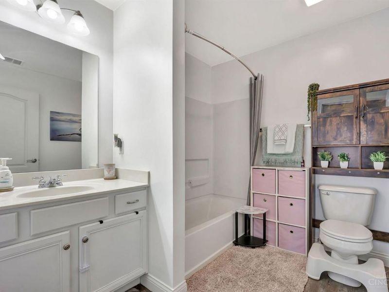 4510 Clearwater Place, Unit 12, Cincinnati, OH 45248 Photo 23