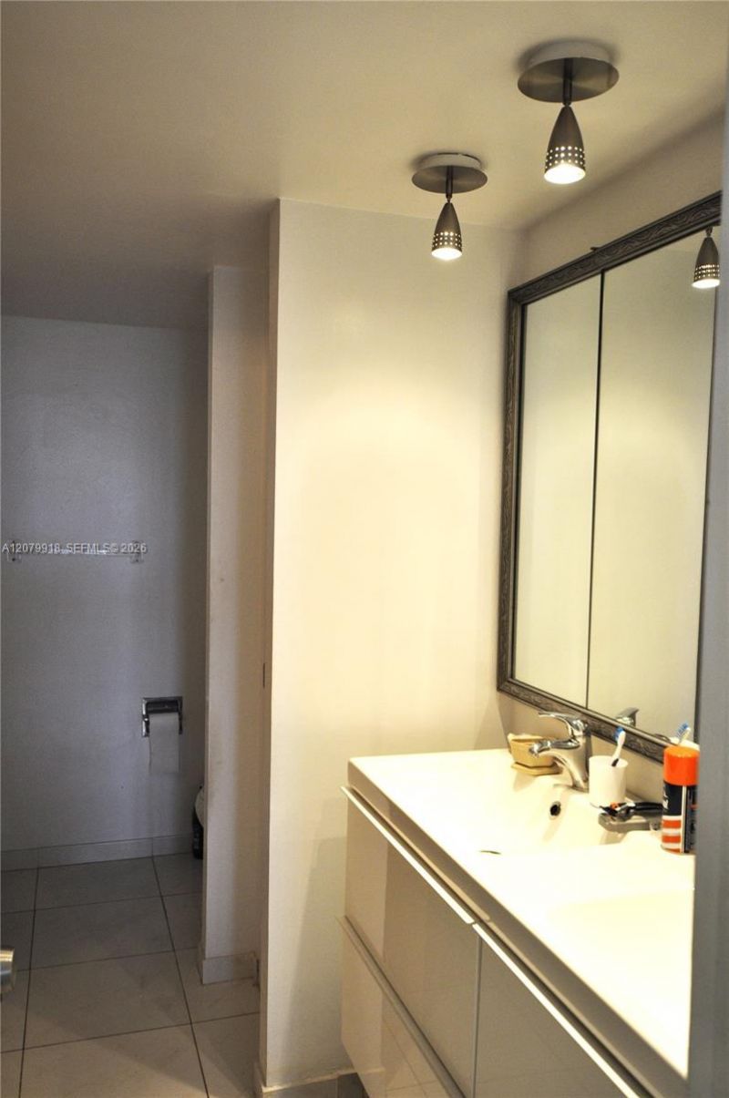 1865 S Ocean Dr , Unit 9I, Hallandale Beach, FL 33009 Photo