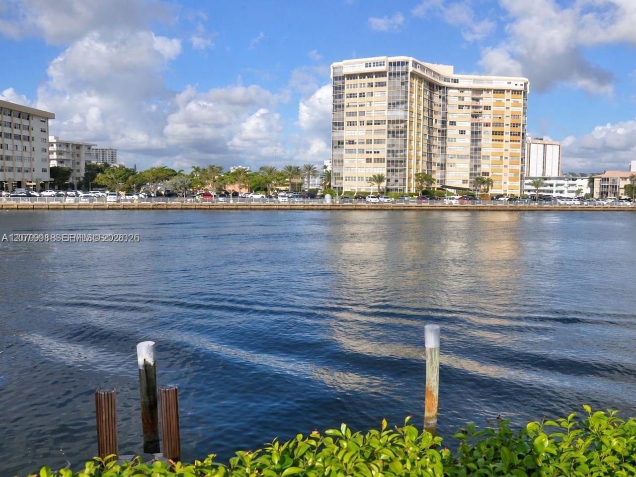 1865 S Ocean Dr, Unit 9I, Hallandale Beach, FL 33009 Photo