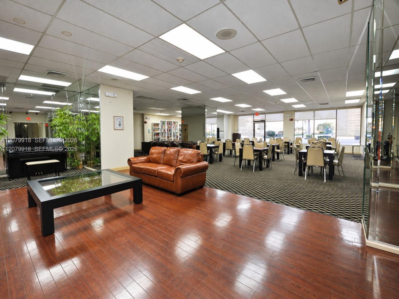 1865 S Ocean Dr, Unit 9I, Hallandale Beach, FL 33009 Photo