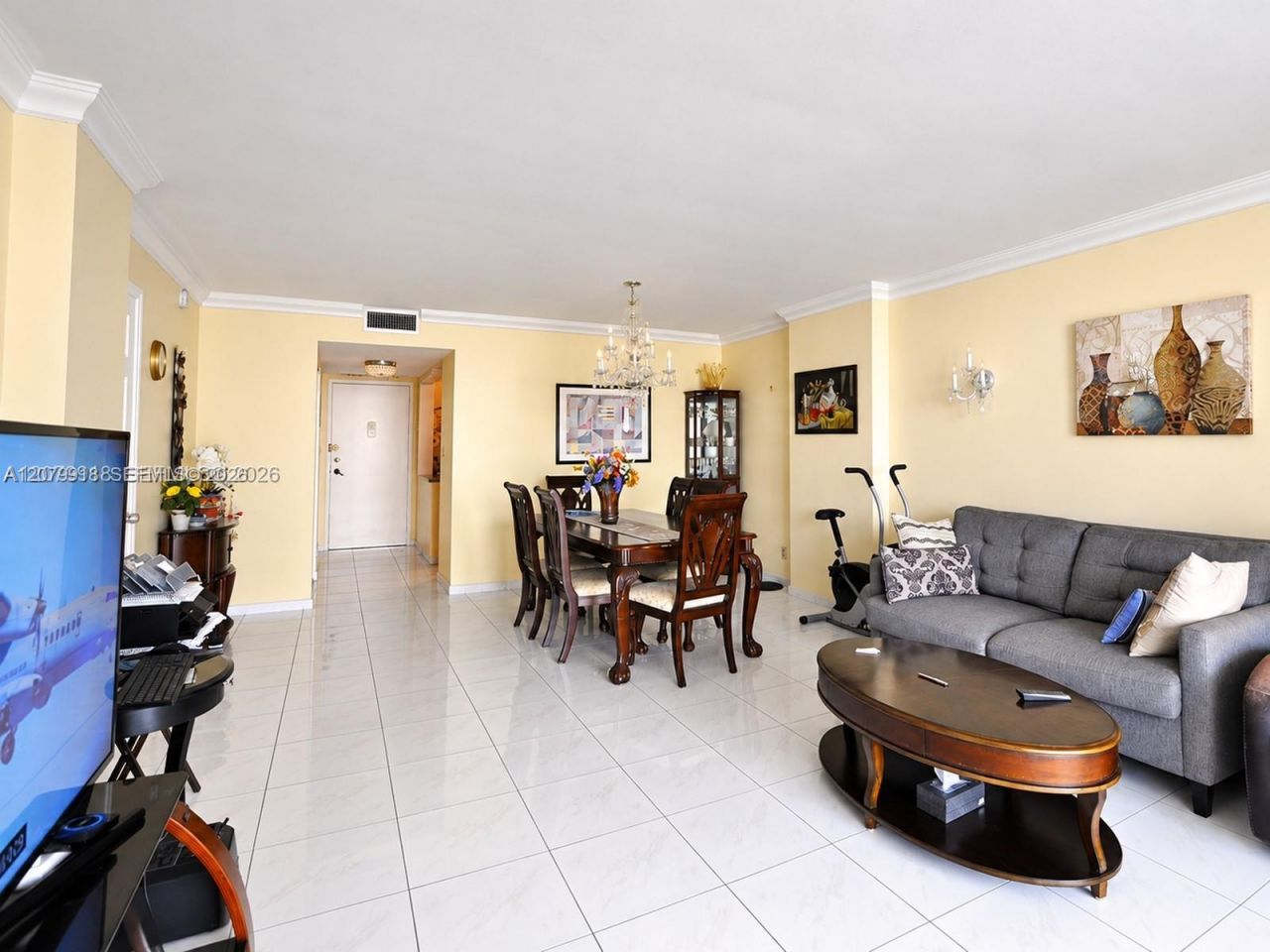 1865 S Ocean Dr, Unit 9I, Hallandale Beach, FL 33009 Photo