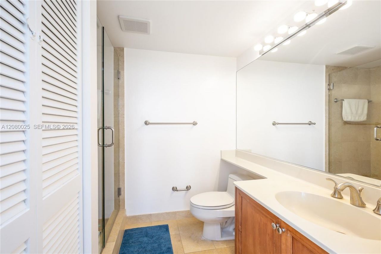 2000 Towerside Ter, Unit 1103, Miami, FL 33138 Photo