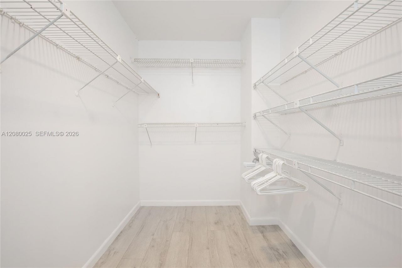 2000 Towerside Ter, Unit 1103, Miami, FL 33138 Photo