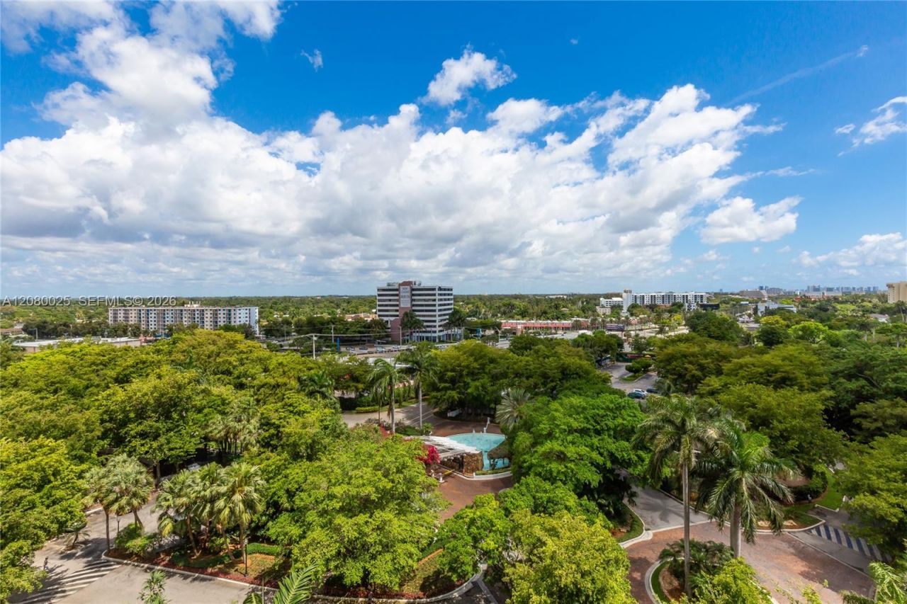 2000 Towerside Ter, Unit 1103, Miami, FL 33138 Photo