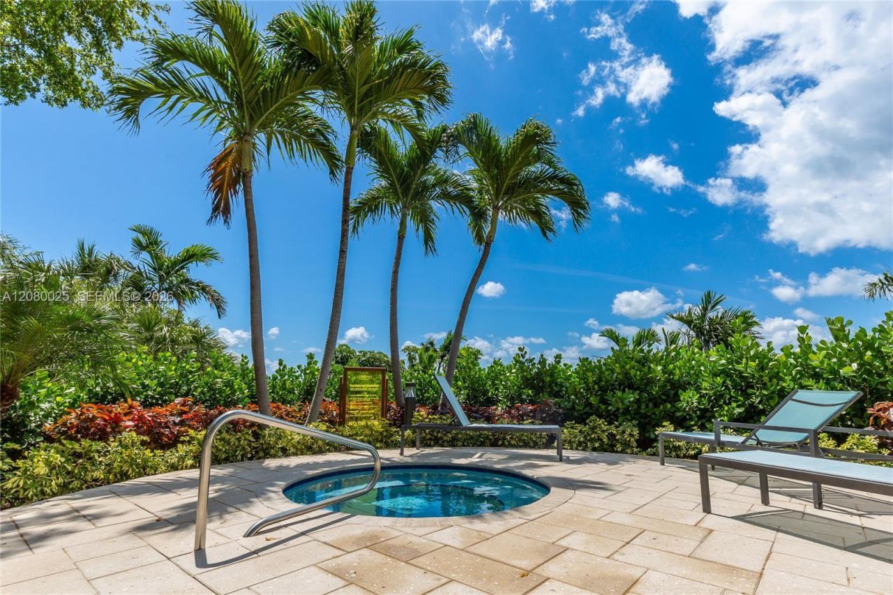2000 Towerside Ter, Unit 1103, Miami, FL 33138 Photo