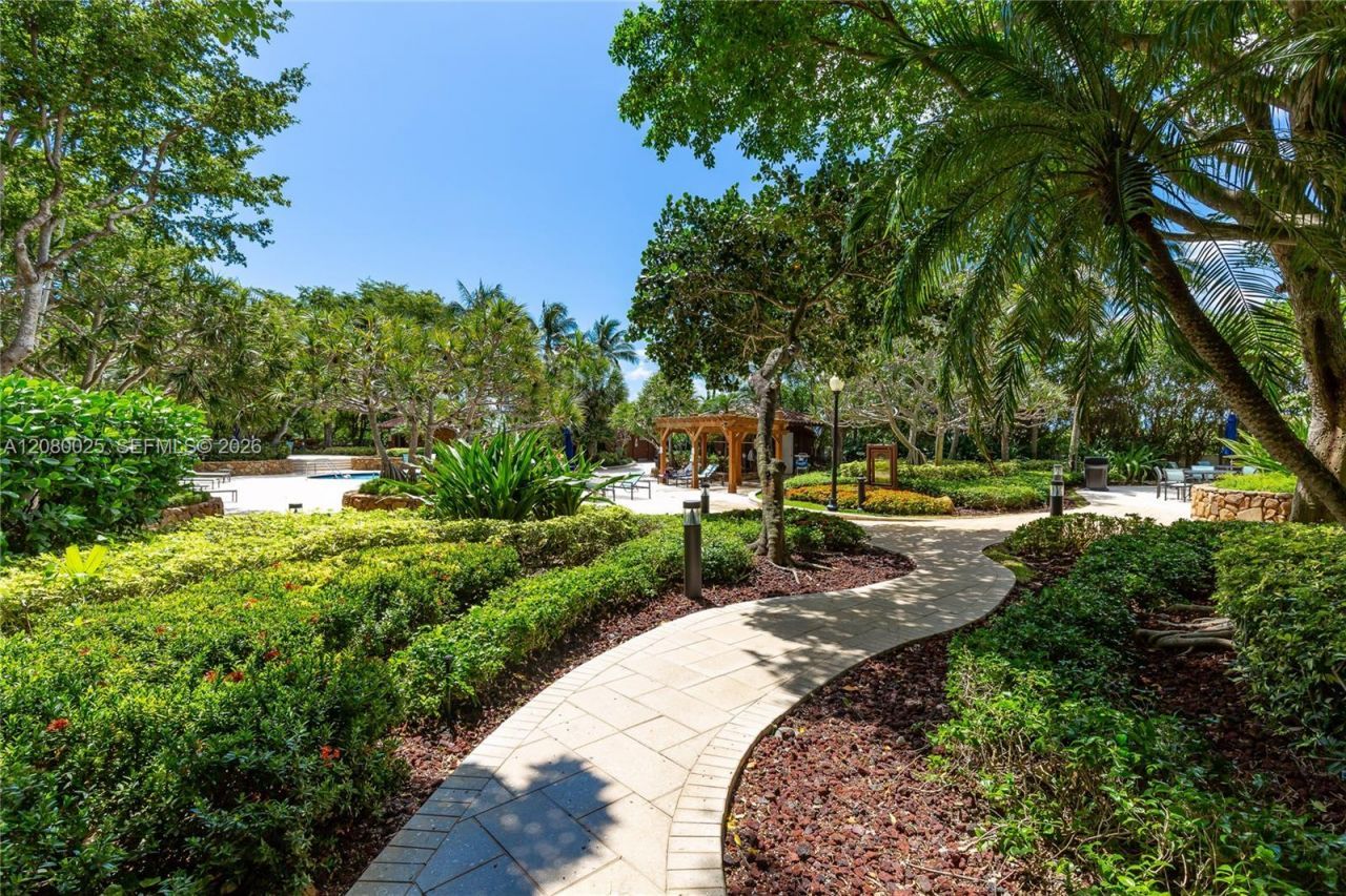 2000 Towerside Ter, Unit 1103, Miami, FL 33138 Photo
