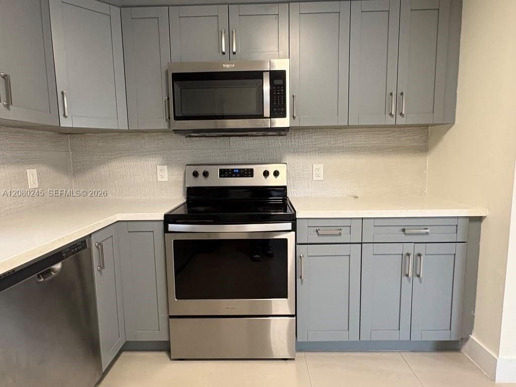 5911 SW 62nd Ter, South Miami, FL 33143 Photo