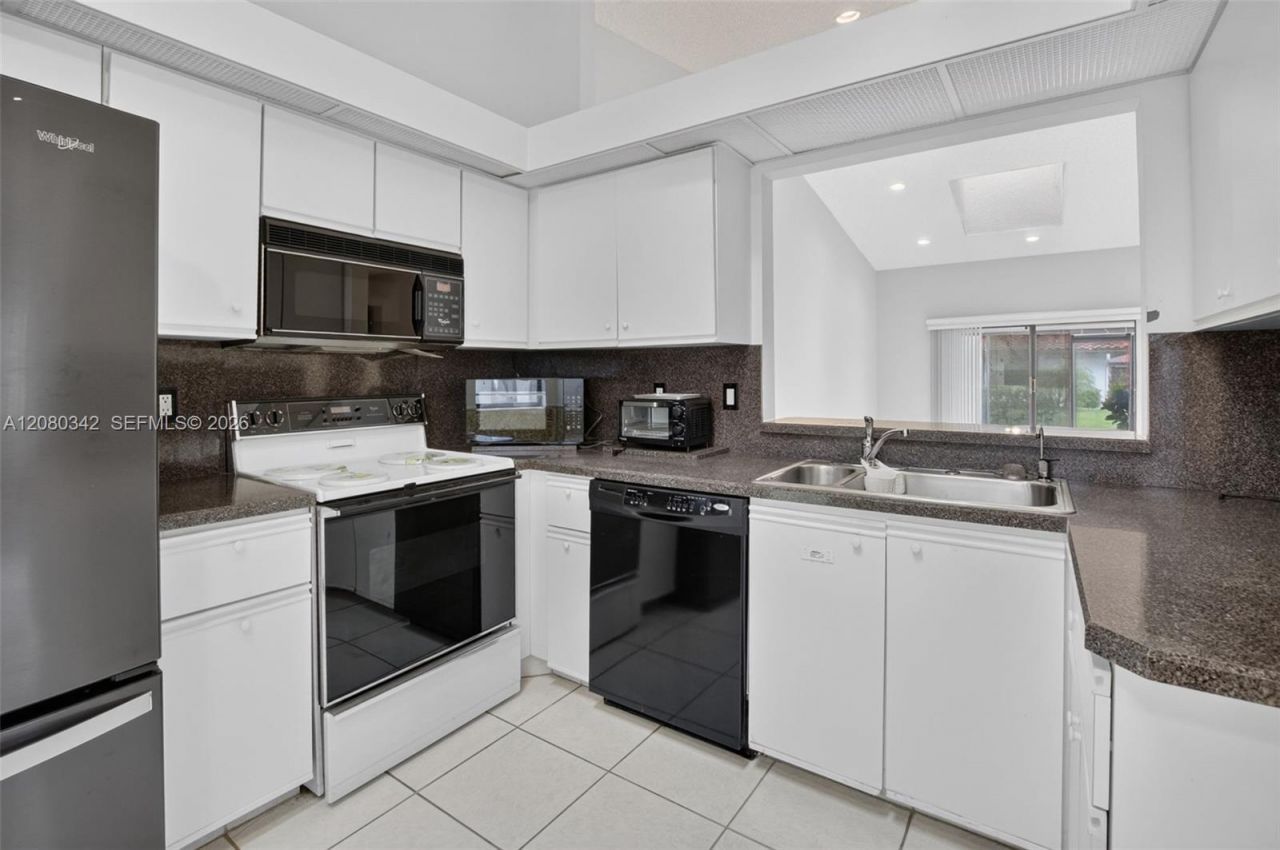 6063 Kings Gate Cir, Delray Beach, FL 33484 Photo
