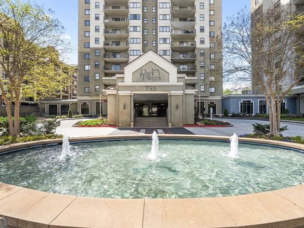 795 Hammond Drive, Unit 701, Sandy Springs, GA 30328